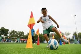 阿莫林头大了！曼联1-1又爆冷：英超7队争四差3分，1队成大黑马