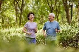 WBC撤销特伦斯·克劳福德世界拳王头衔，因其未支付认证费用，引发争议并导致空缺。